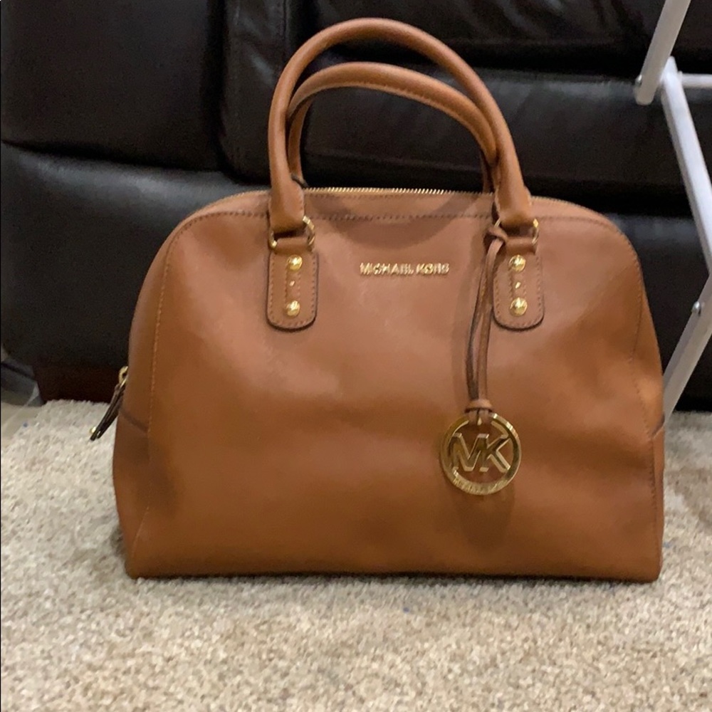 Michael kors leather bag